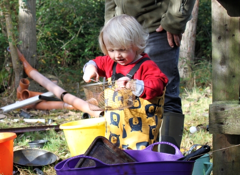 Nature Tots at Abbotts Hall Farm